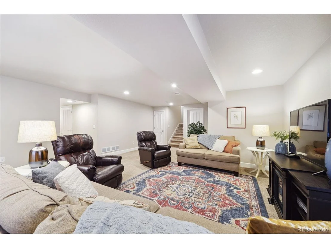 Photo of 1109 Crescent Dr