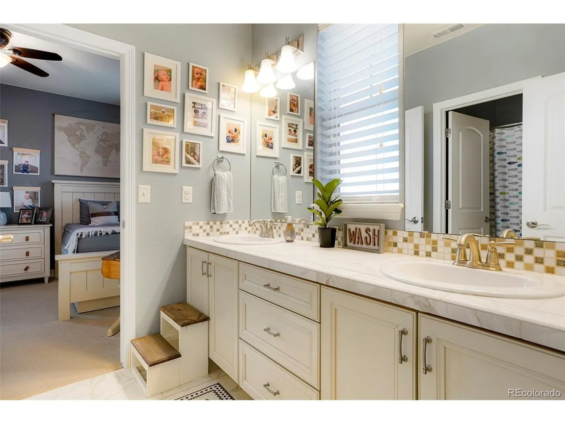 Photo of 15960 Savory Cir