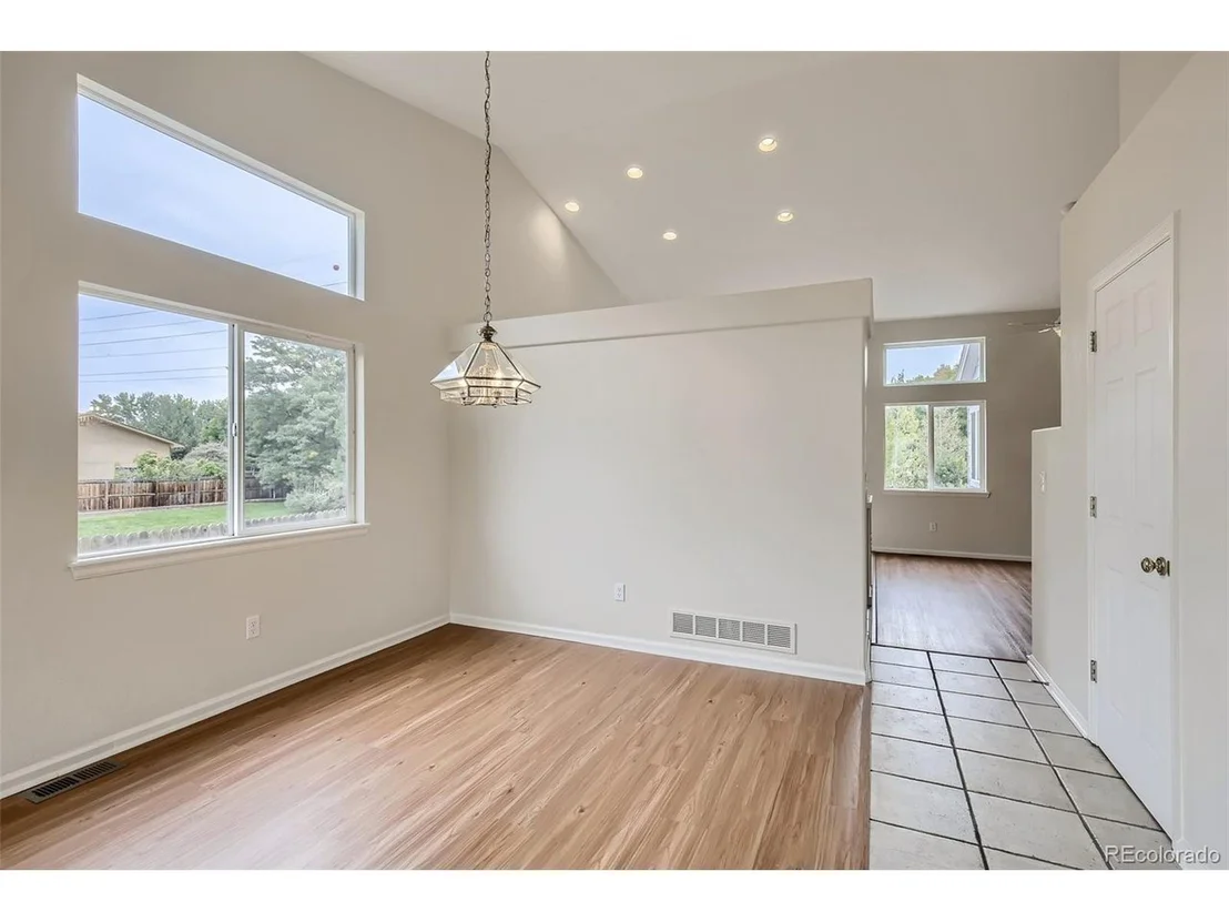 Photo of 732 Bluegrass Dr