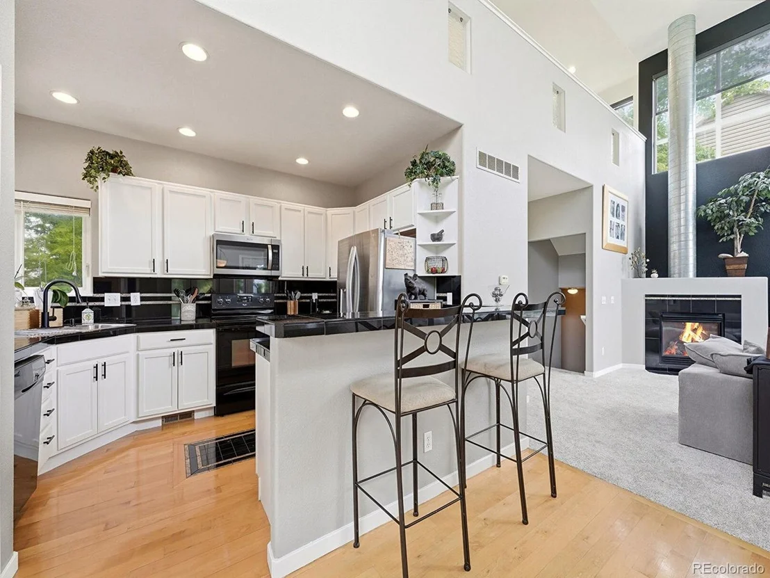 Photo of 827 Spruce Ct