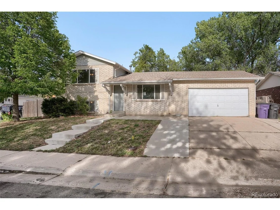 Photo of 5542 Sable St