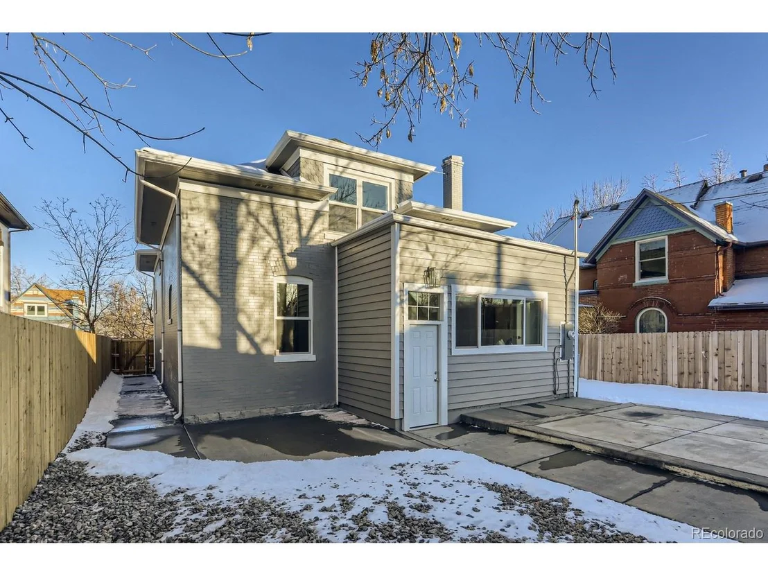 Photo of 3829 Lowell Blvd