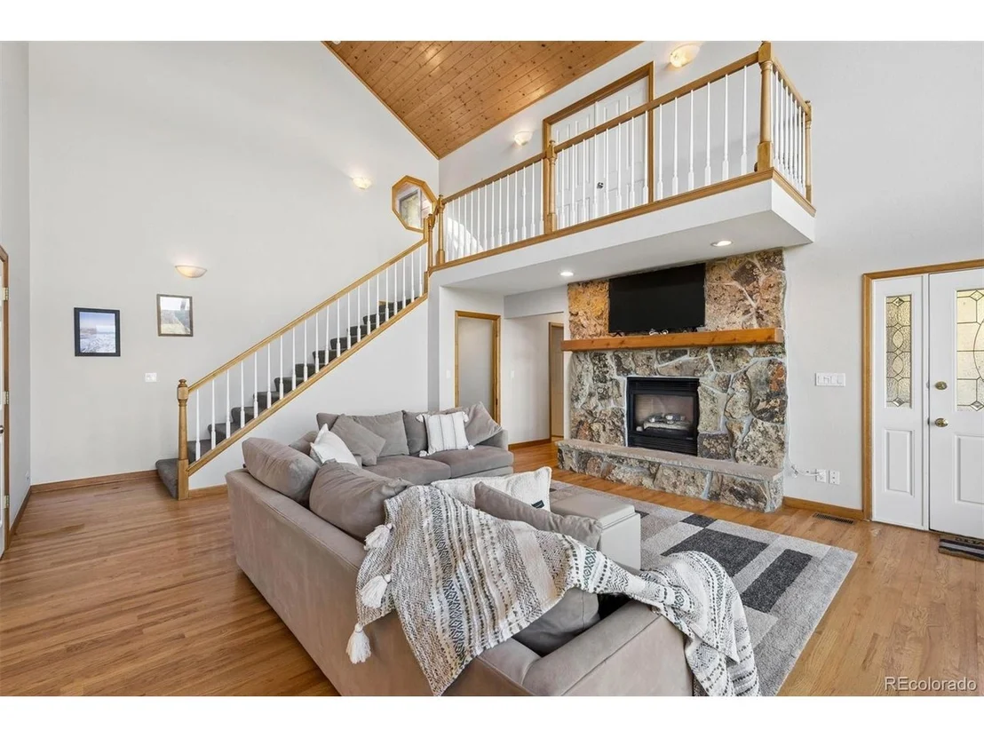 Photo of 29451 Falcon Ridge Dr
