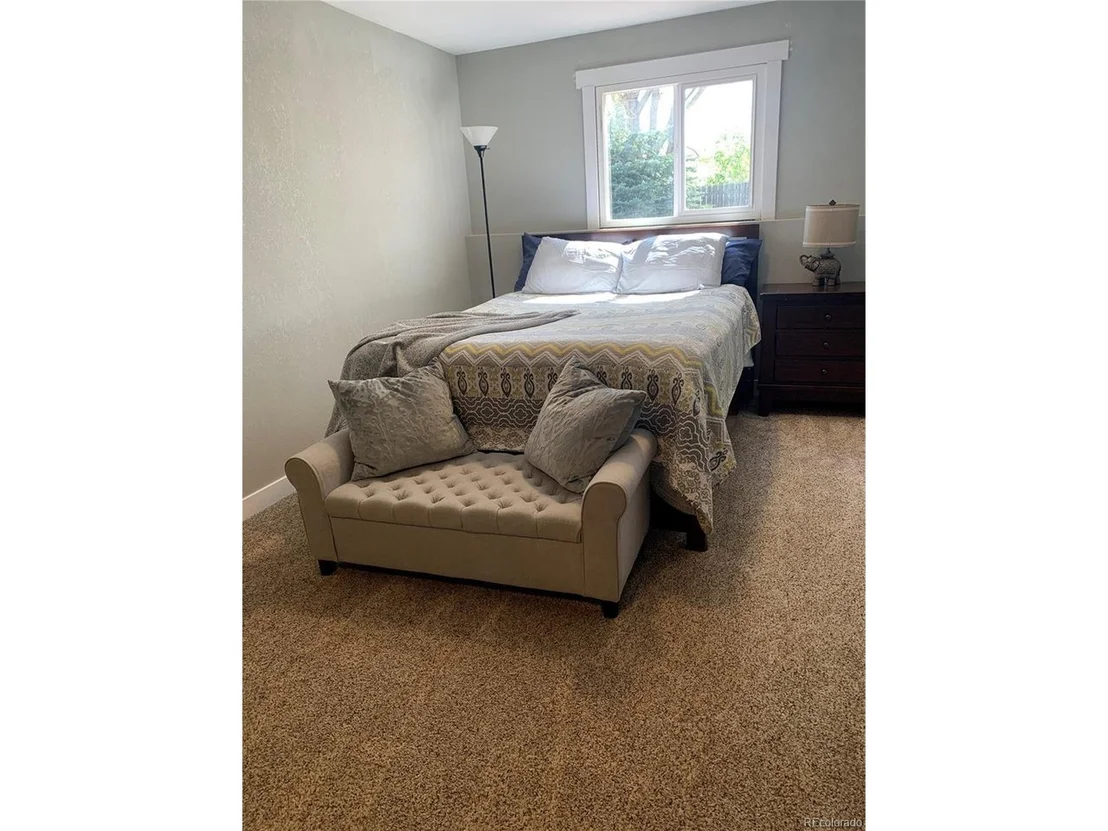 Photo of 902 Cliffrose Way