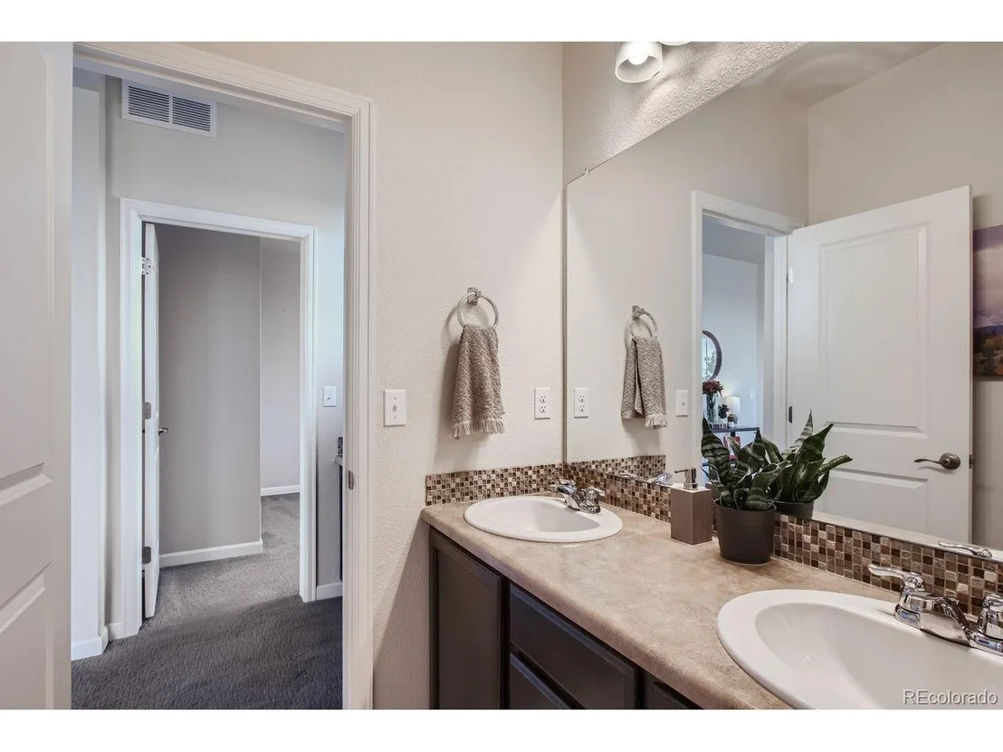 Photo of 9566 Juniper Way