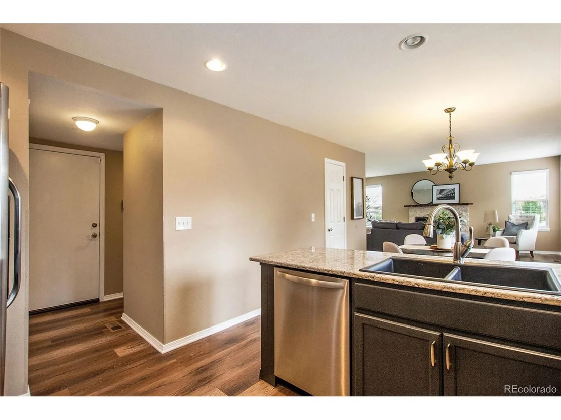 Photo of 1203 Dewey Dr