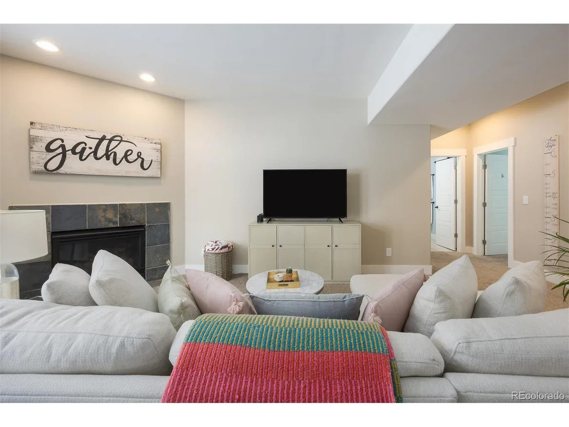 Photo of 712 Eveningstar Rd