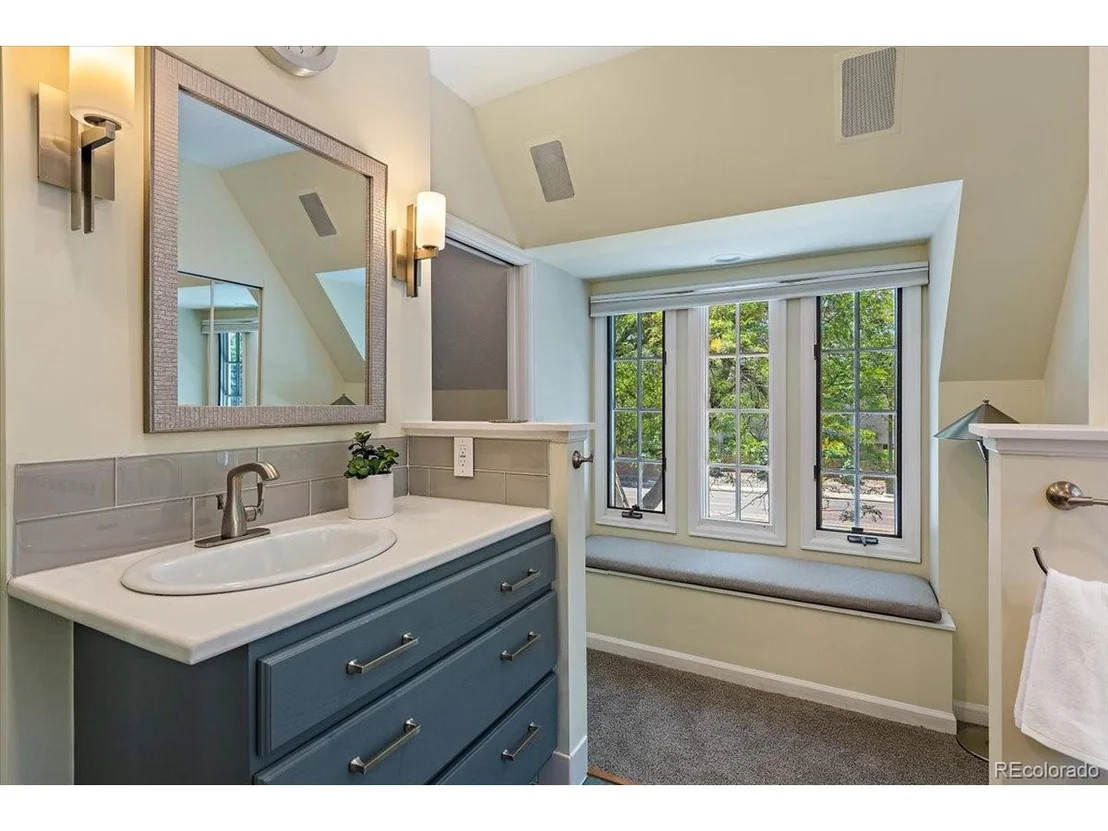 Photo of 244 Colorado Blvd