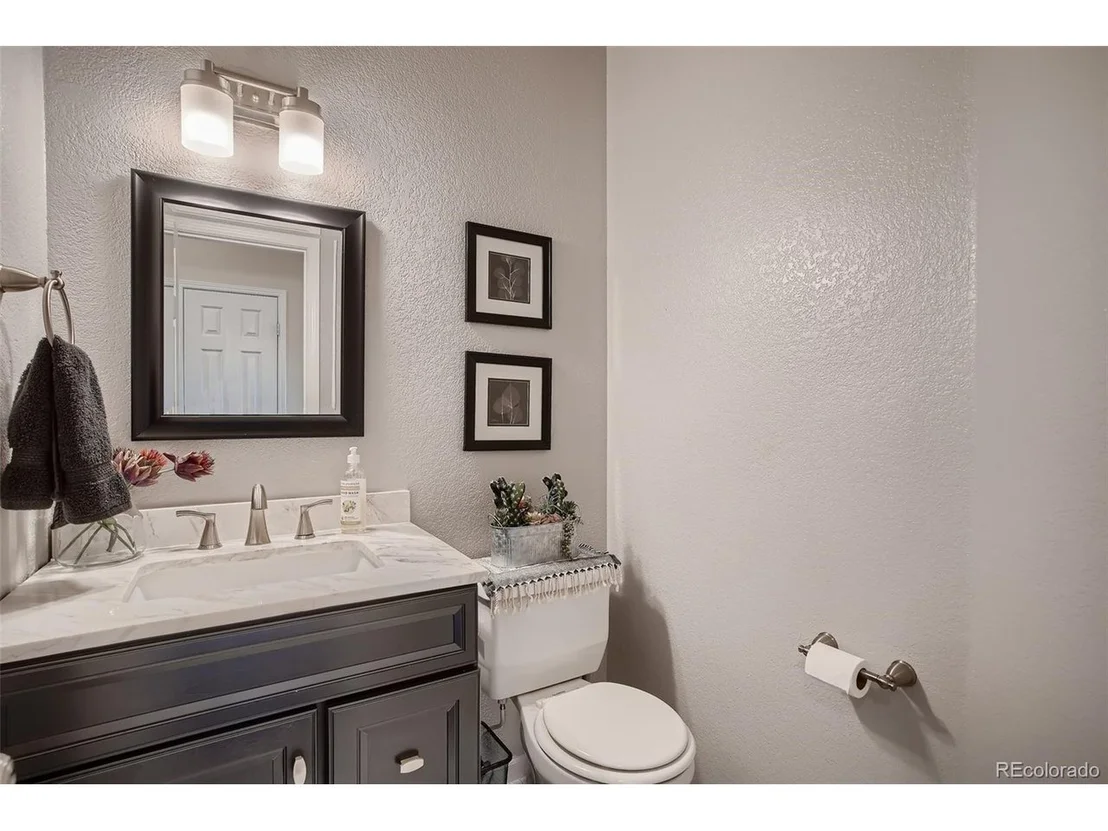 Photo of 9645 Lansing Cir