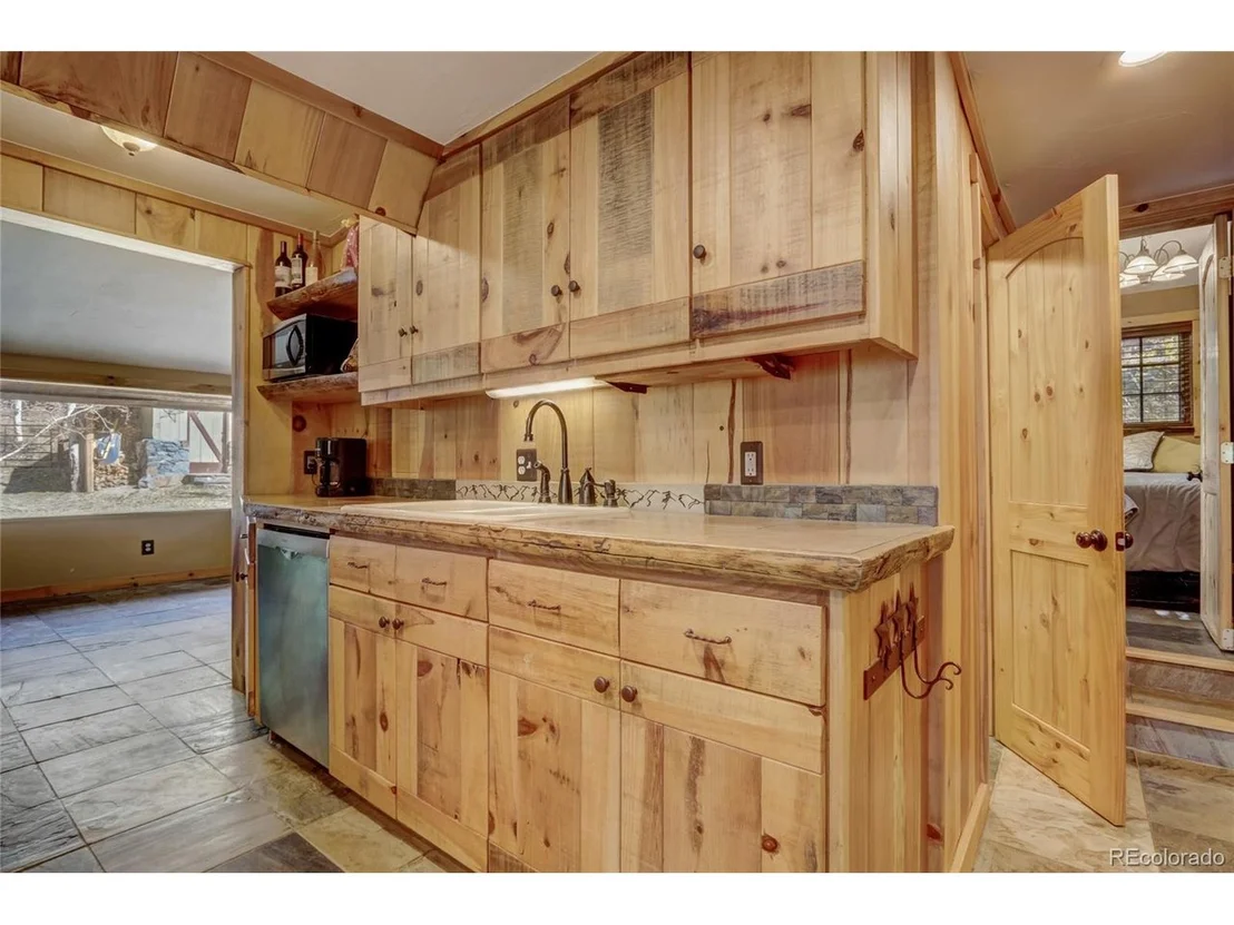 Photo of 199 Valley View Ln