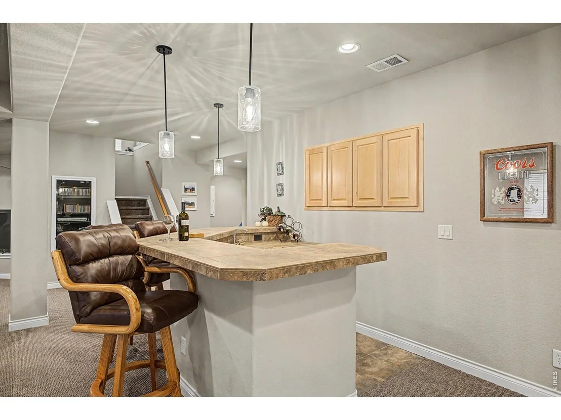 Photo of 1044 Willow Creek Cir