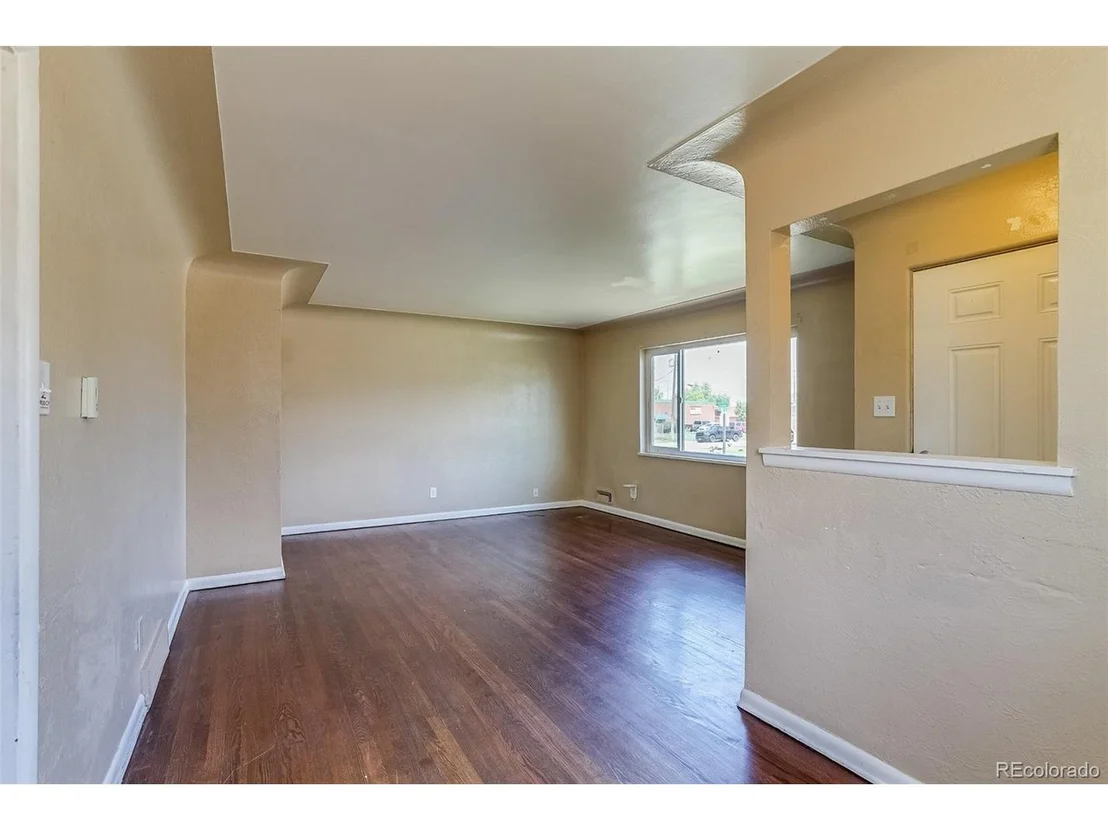 Photo of 3685 Jasmine St