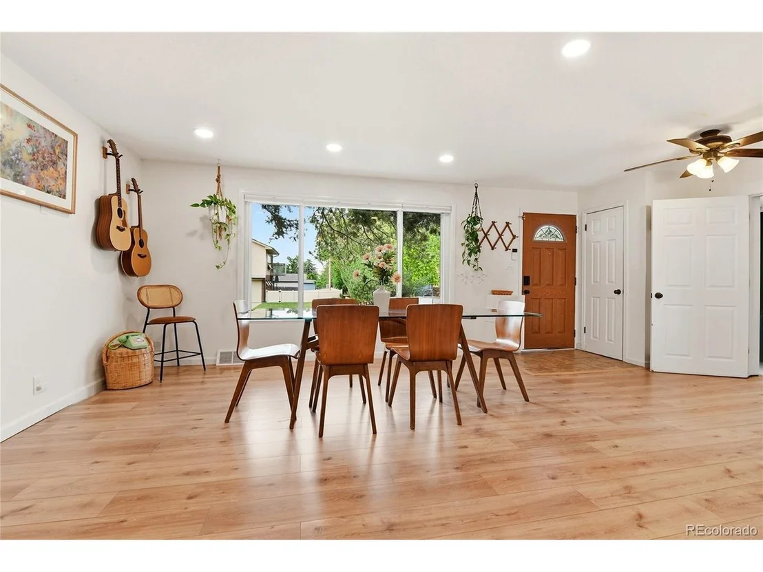 Photo of 5387 Lynn Dr