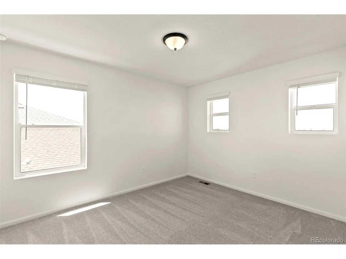 Photo of 47378 Bluebell Ave