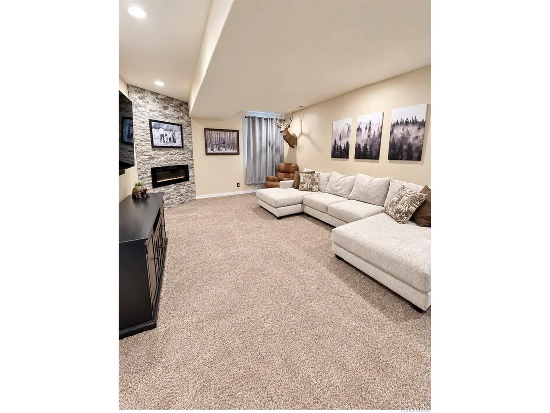Photo of 360 Linden Oaks Dr