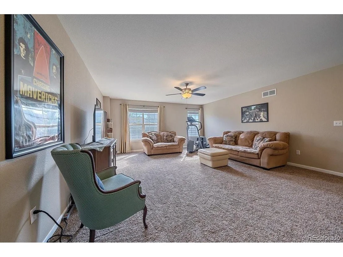 Photo of 11203 Coal Mine St