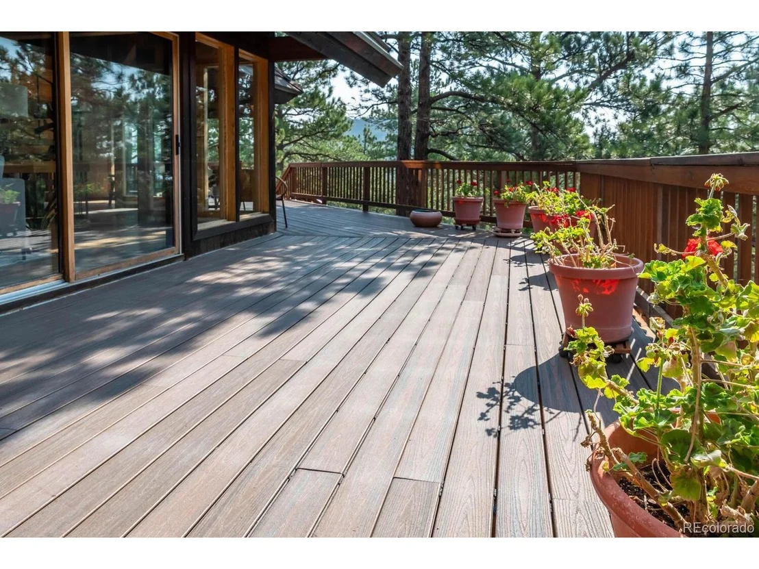 Photo of 2695 Linden Dr