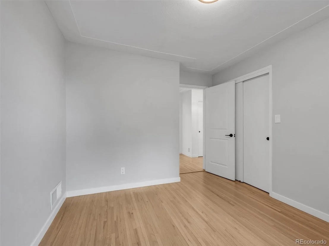 Photo of 1345 Overhill Rd