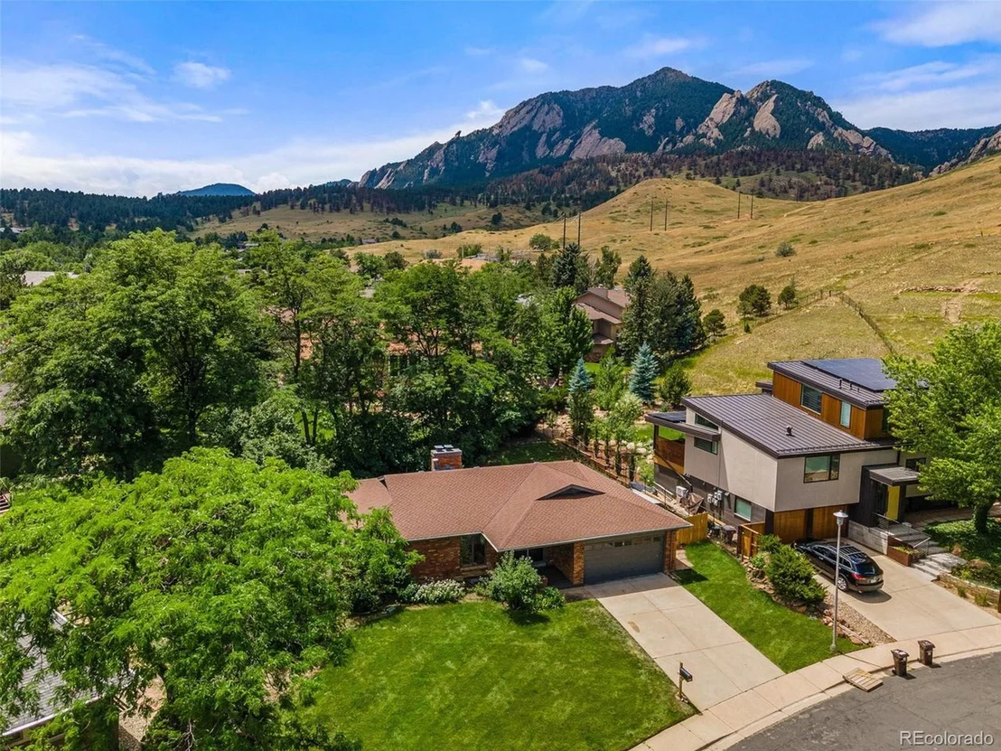 Photo of 2232 Holyoke Dr