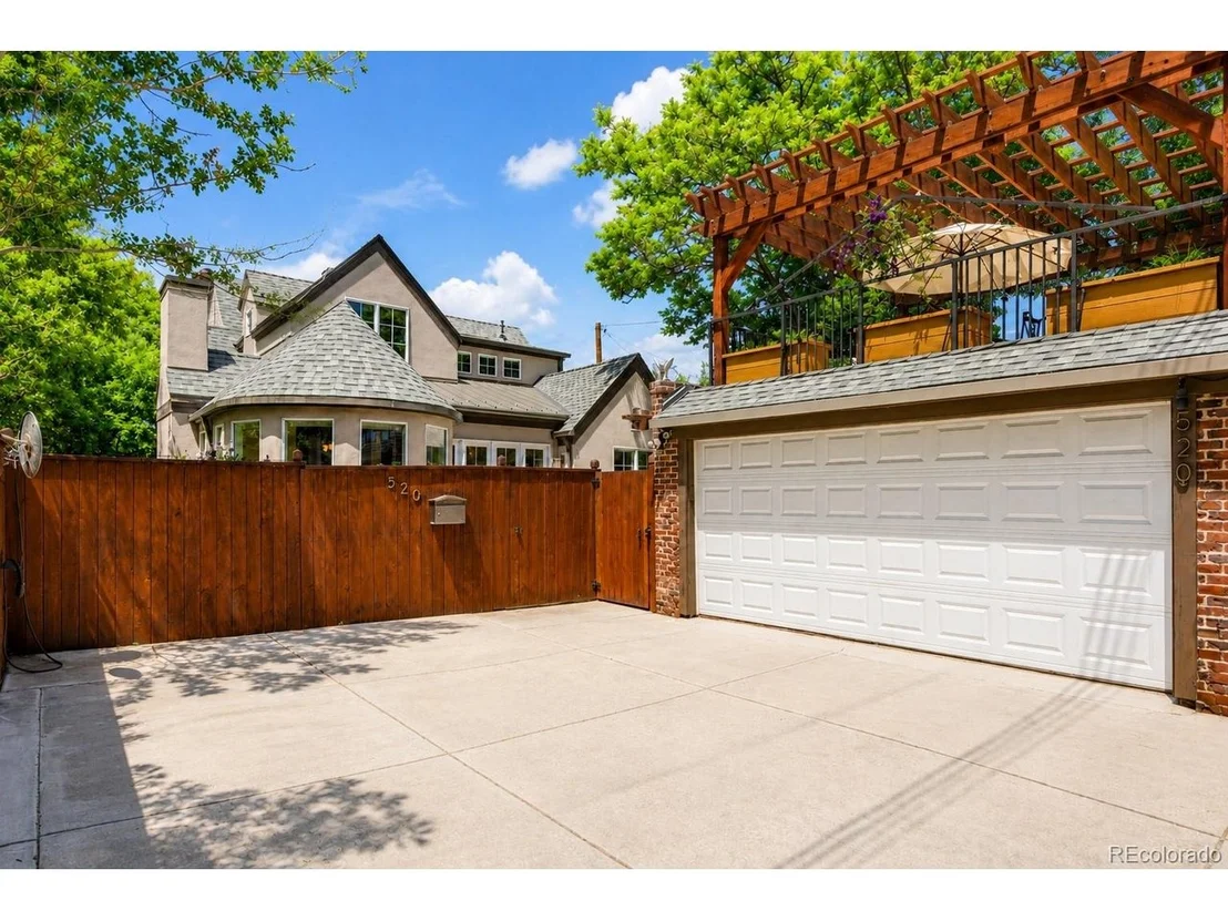 Photo of 520 Colorado Blvd