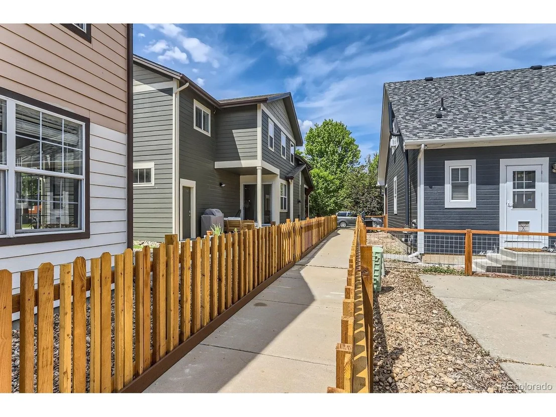 Photo of 511 Noel Ave