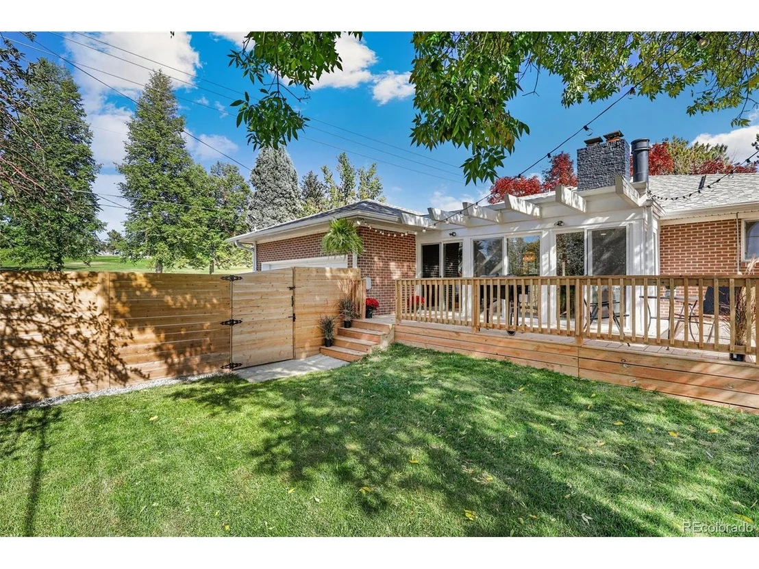 Photo of 4895 Depew St