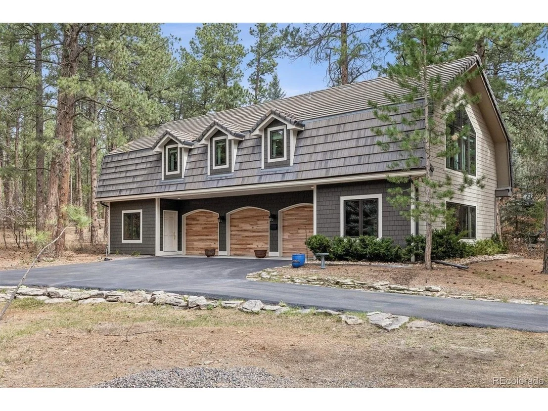 Photo of 590 Grey Squirrel Way