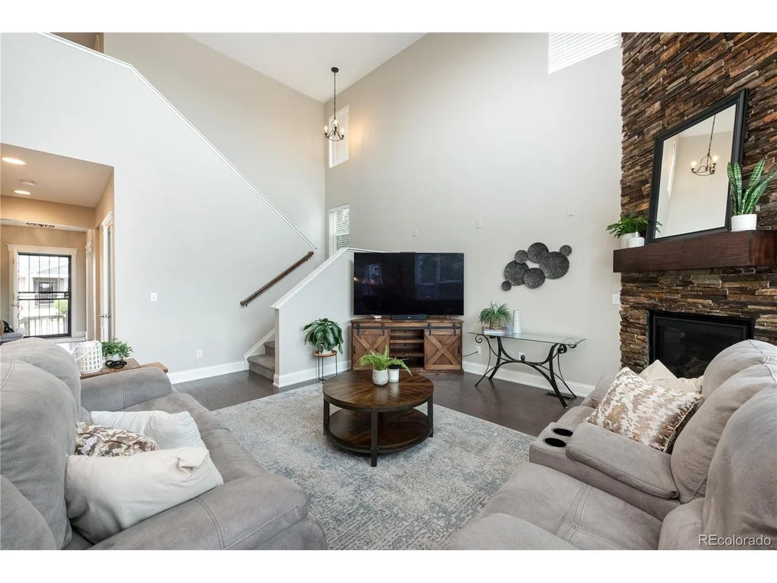 Photo of 1659 Bellflower Dr