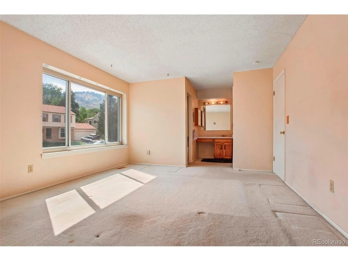 Photo of 228 Berthoud Way
