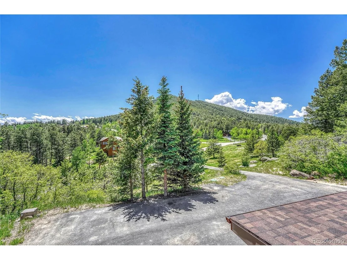 Photo of 22095 Cook Ln