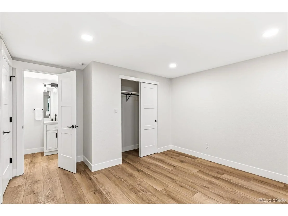 Photo of 3100 W Denver Pl