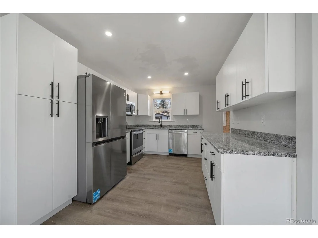 Photo of 995 Secrest St