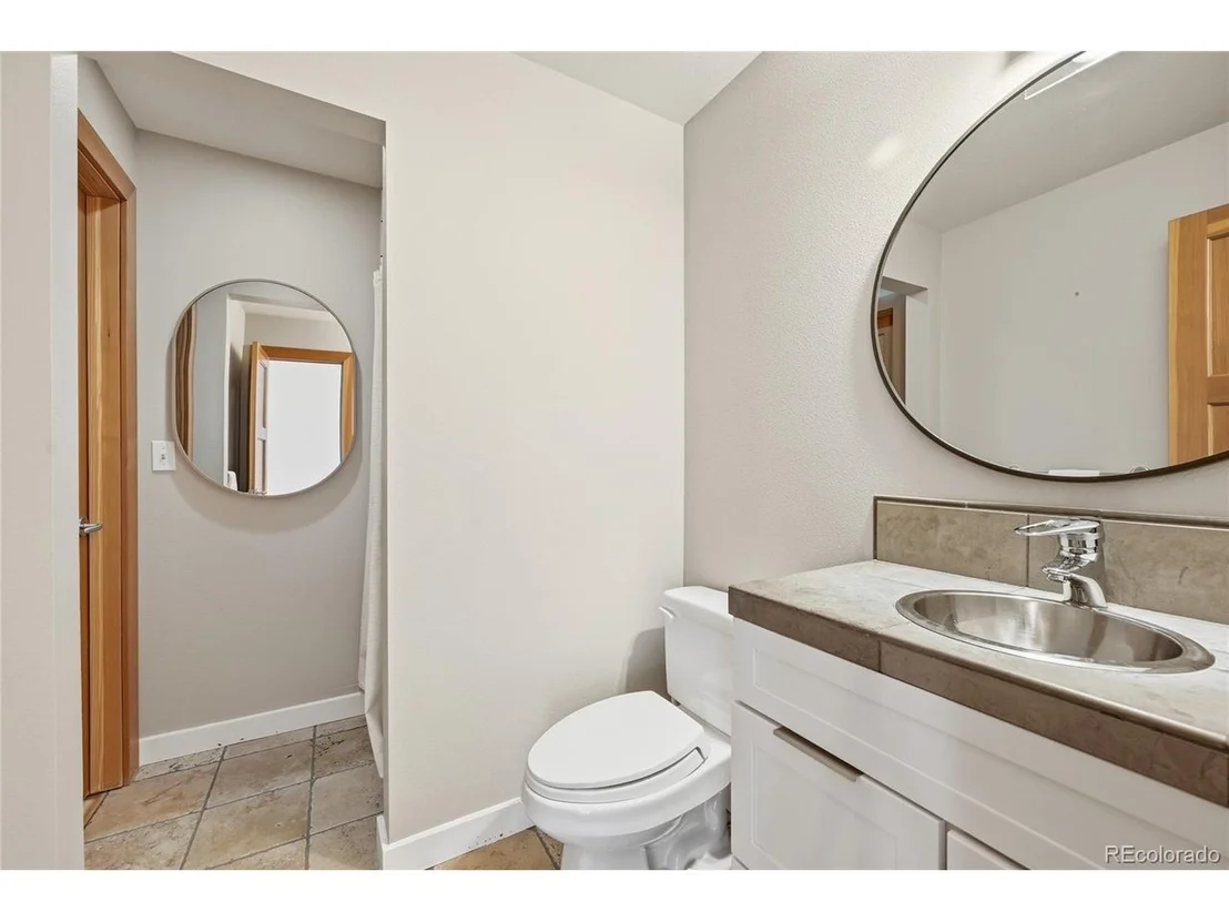 Photo of 860 Union Ave