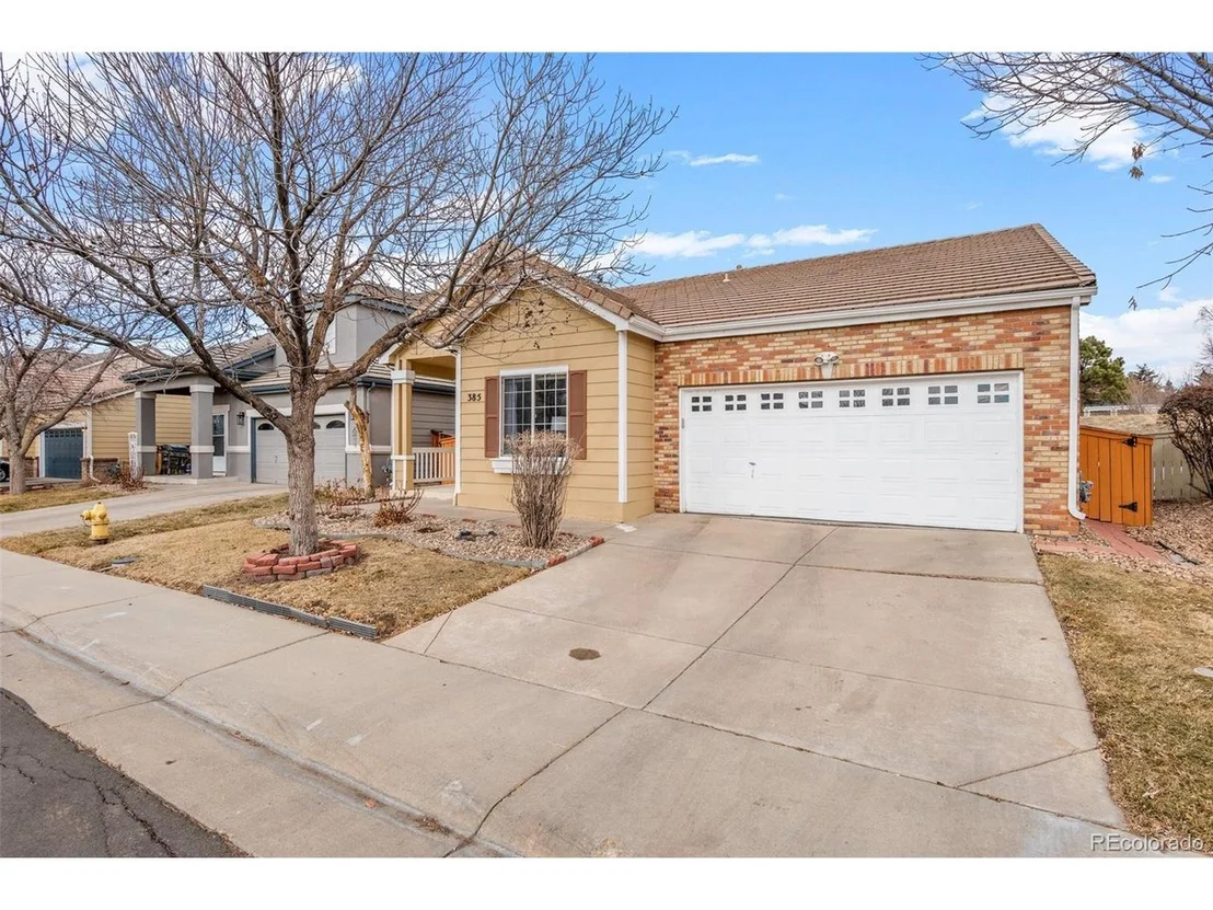 Photo of 385 Ivory Cir