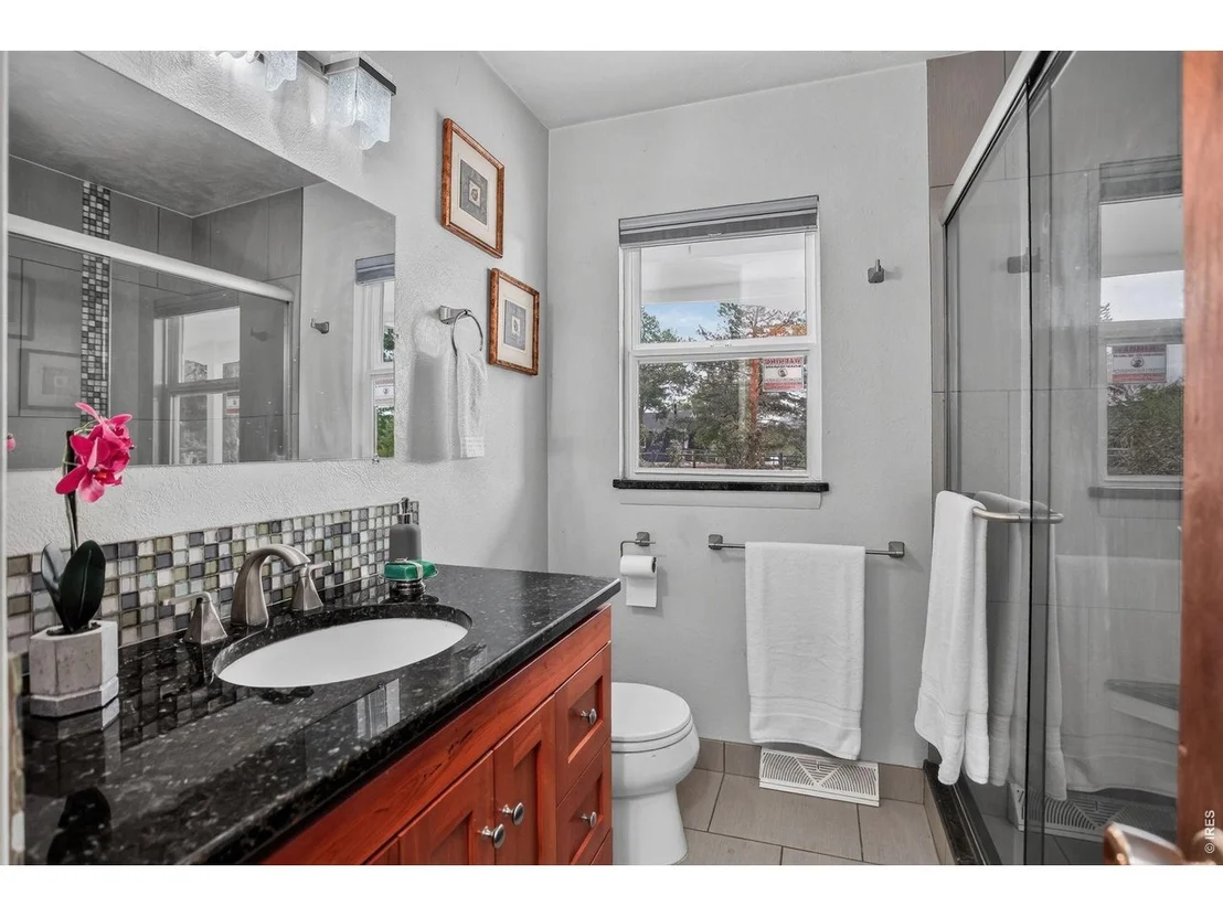 Photo of 409 Bothun Rd