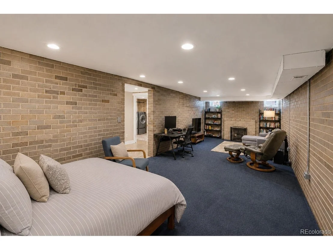 Photo of 520 Colorado Blvd