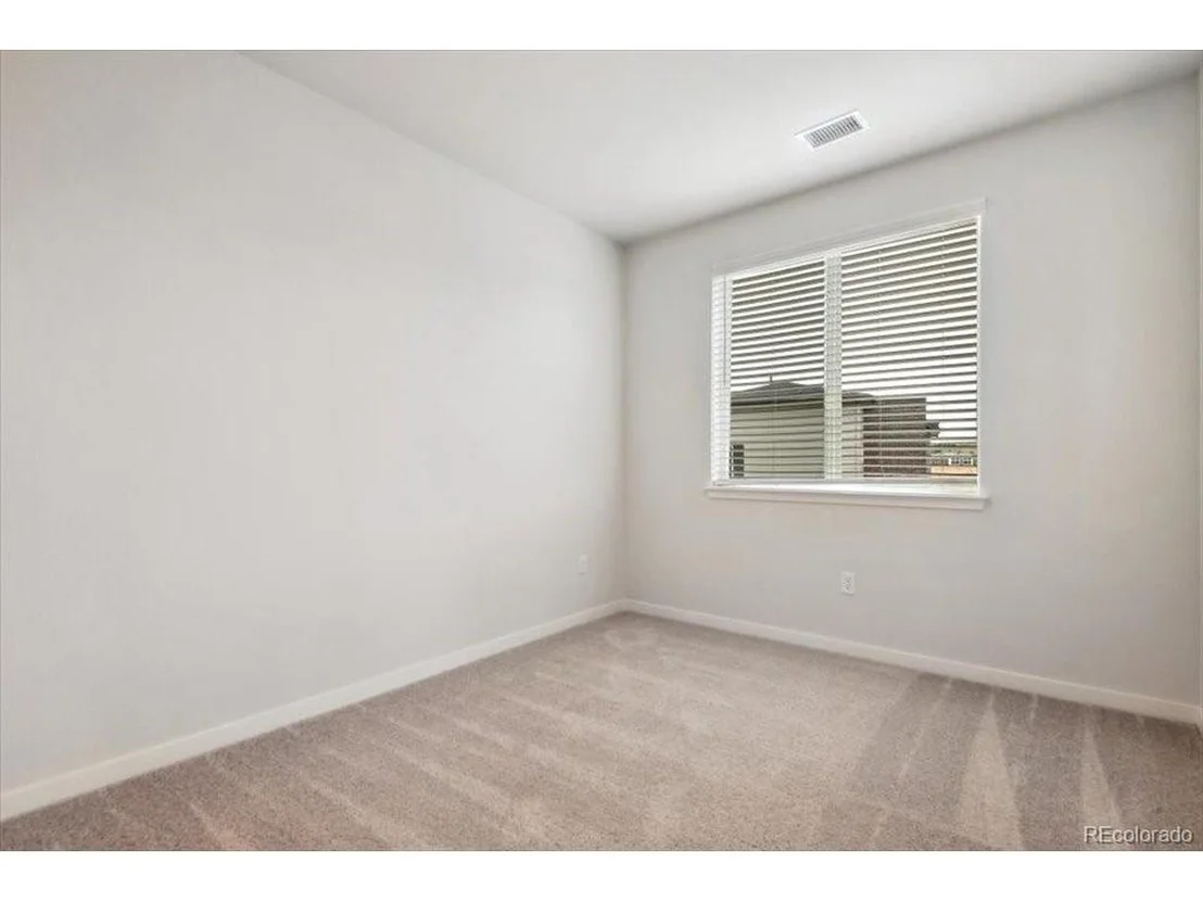 Photo of Unit 1306 at 487 Interlocken Blvd
