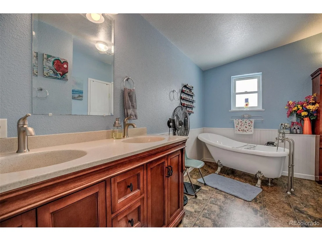 Photo of 1160 County Road 61