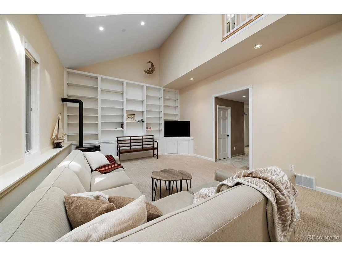 Photo of 4039 Histead Way