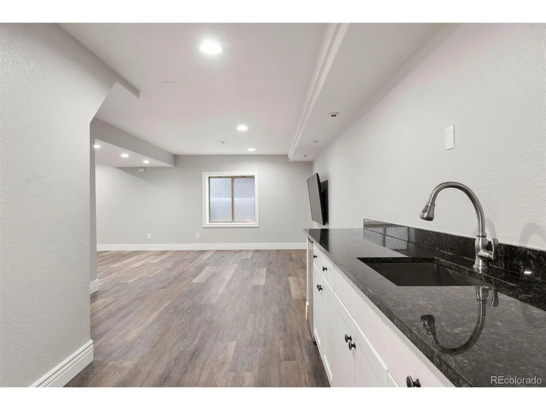 Photo of 9871 Indian Wells Dr