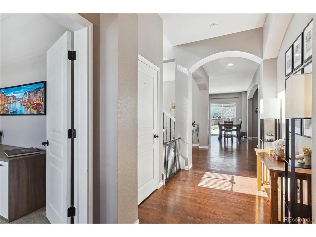 Photo of 8939 Devinney Ct