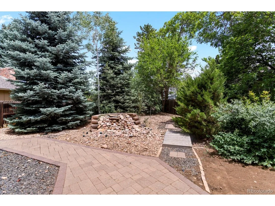 Photo of 8160 Flower Cir