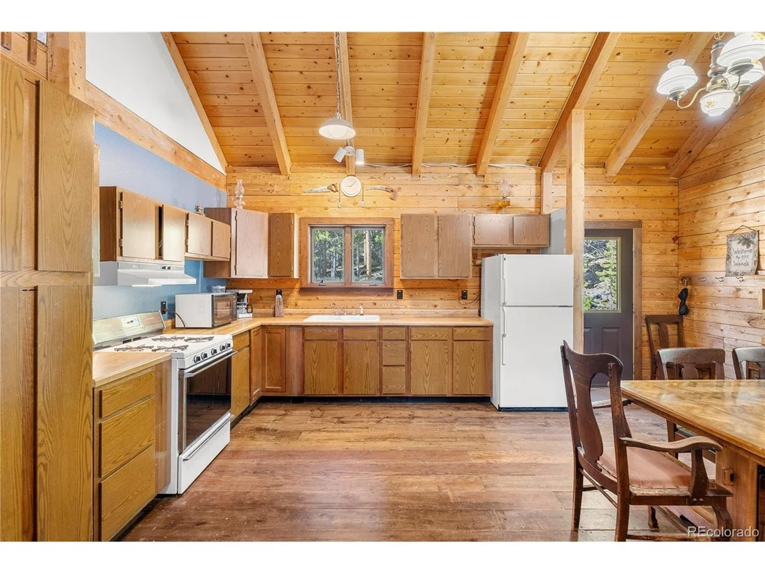 Photo of 424 Dry Gulch Rd