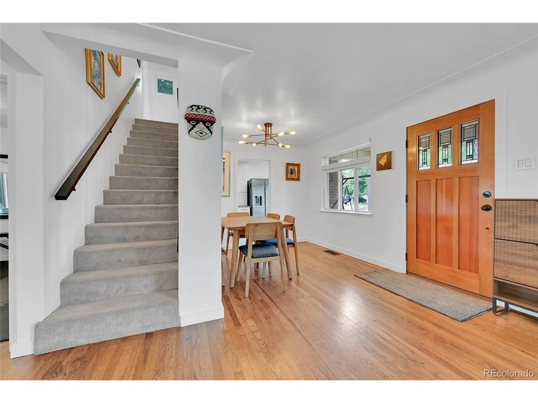 Photo of 845 Jasmine St