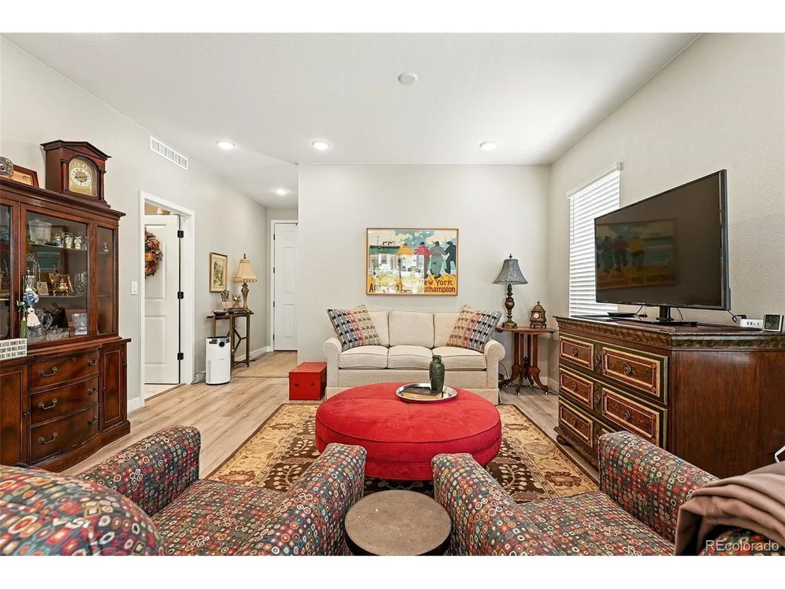 Photo of 5417 Riverbend Ave