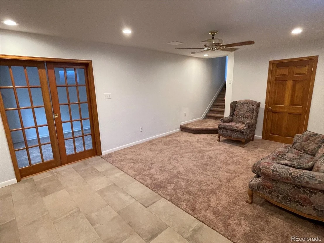 Photo of 3109 N Oak Cir