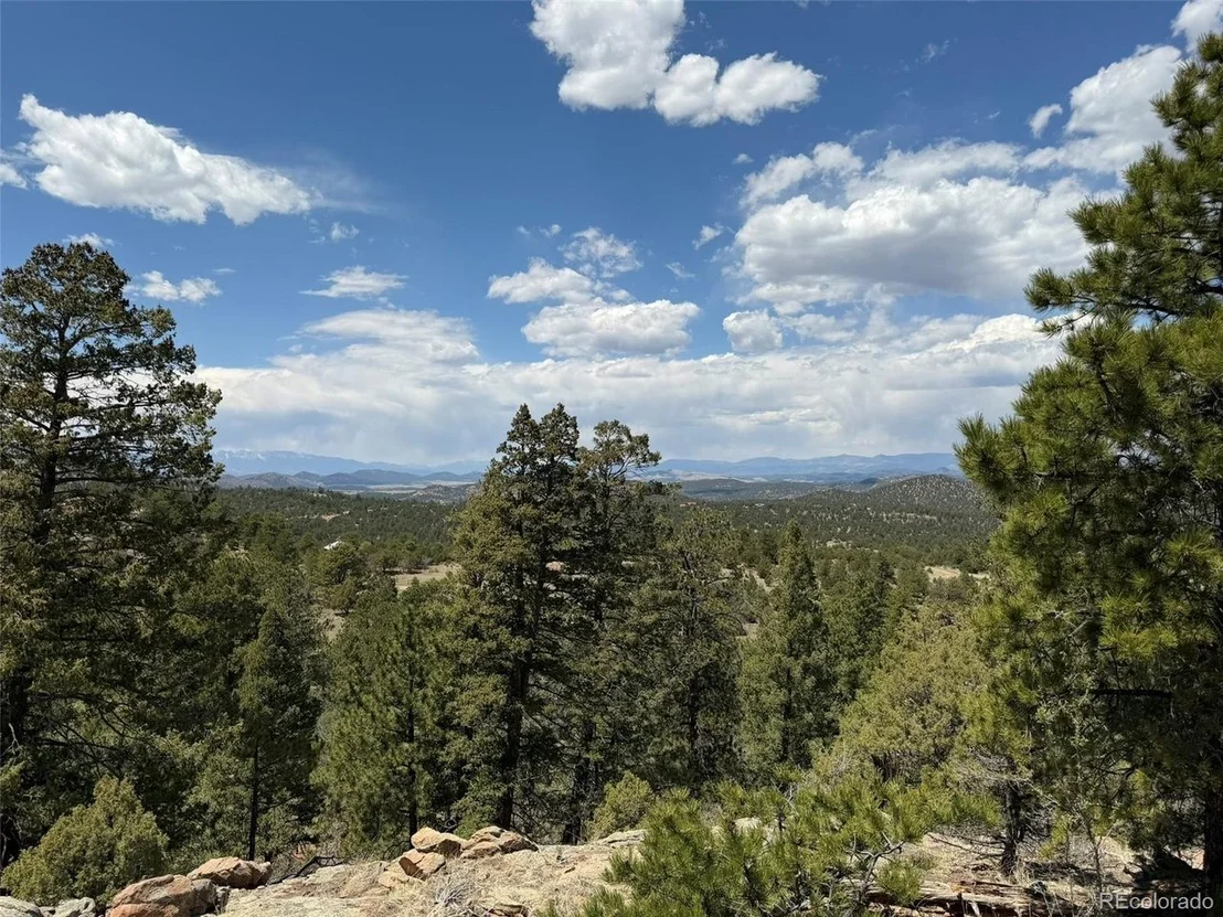 Photo of 477 Bear Peak Rd