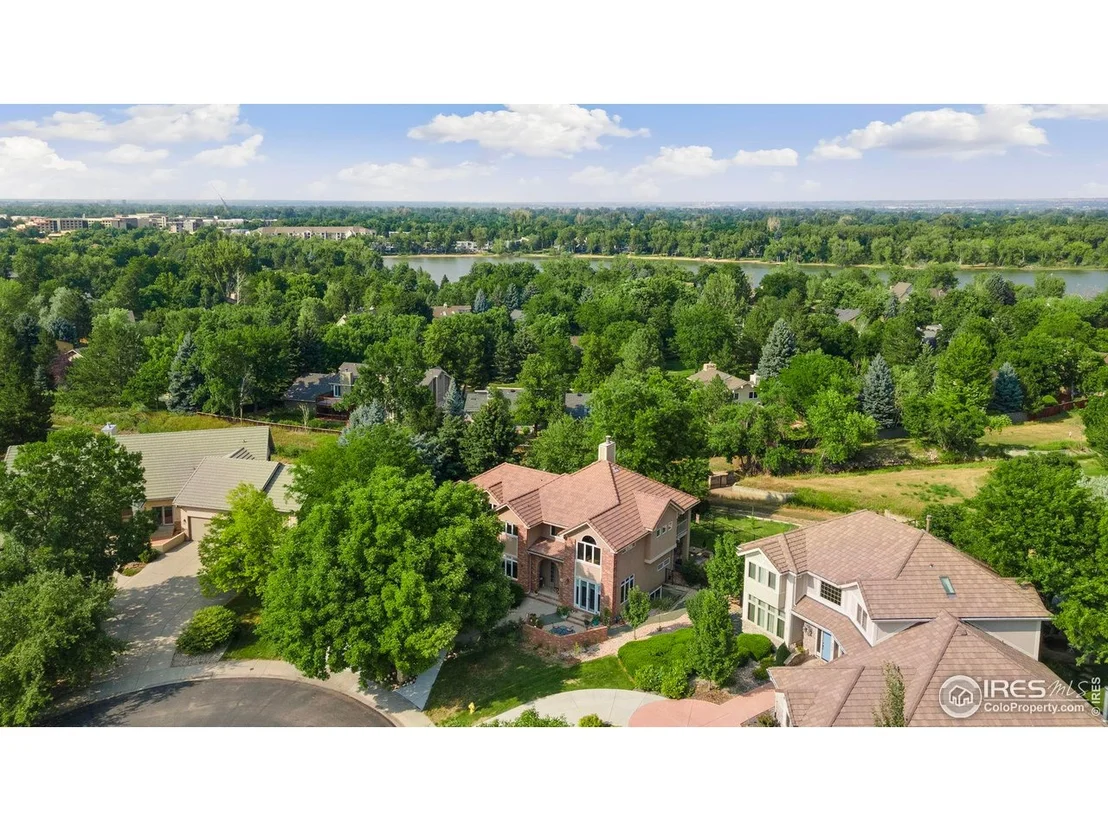 Photo of 378 High Pointe Dr