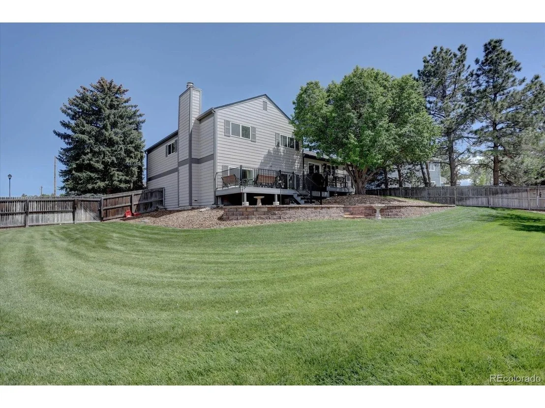 Photo of 6947 Landmark Dr