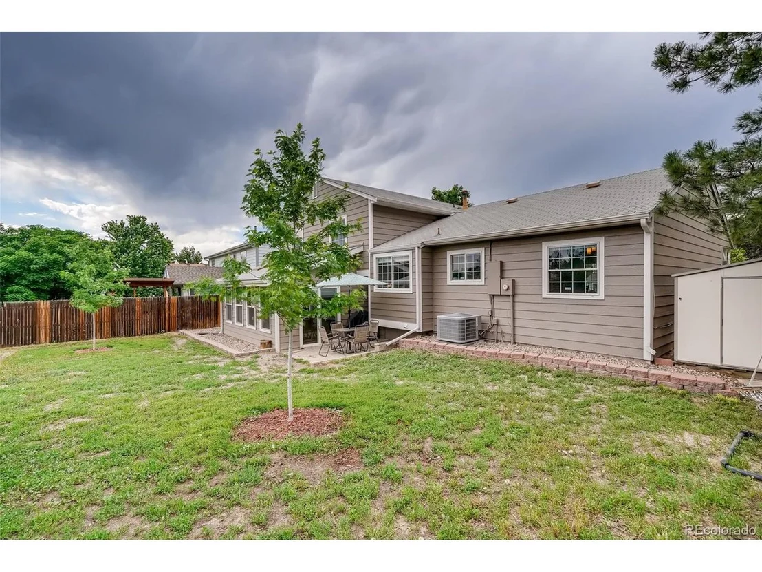 Photo of 3140 N Oak Cir